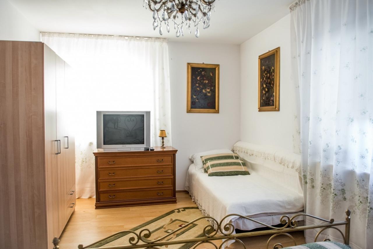 Casa Gotika Guest House วามา ภายนอก รูปภาพ
