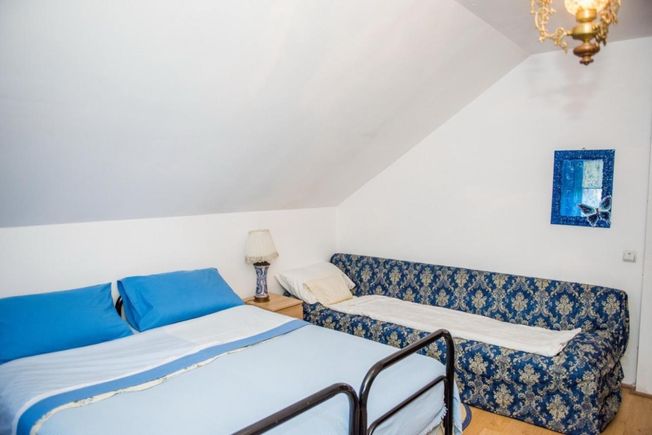 Casa Gotika Guest House วามา ภายนอก รูปภาพ